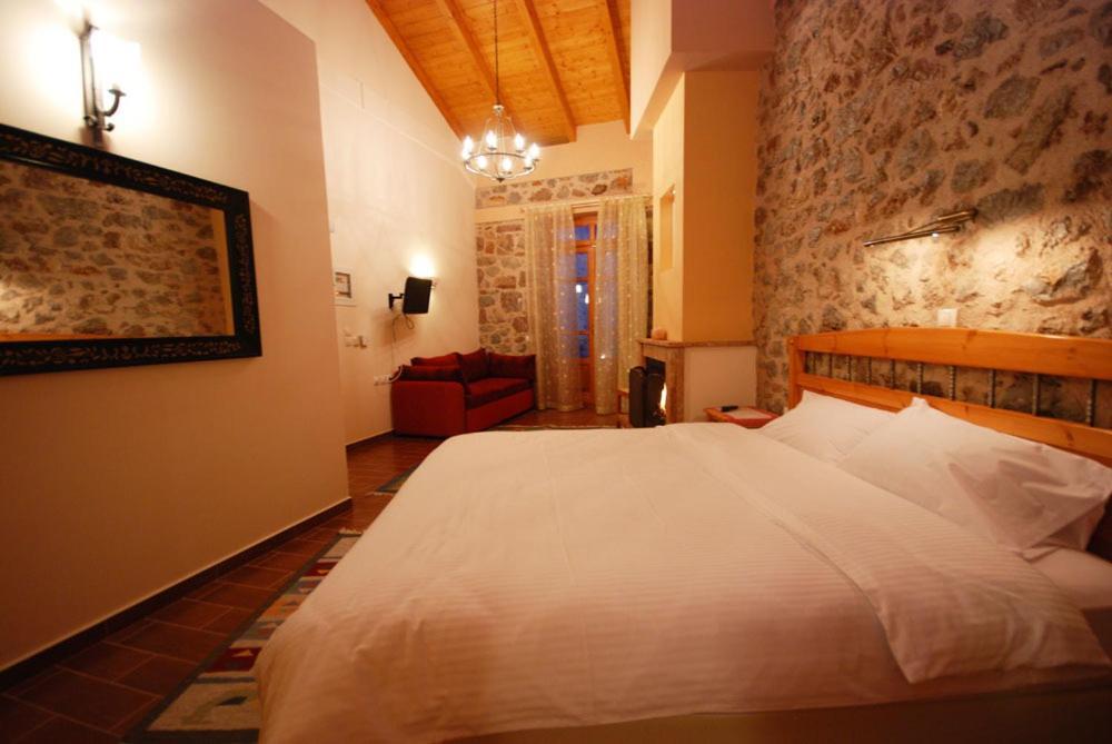 Hotel Parnassos Arachova Exterior photo